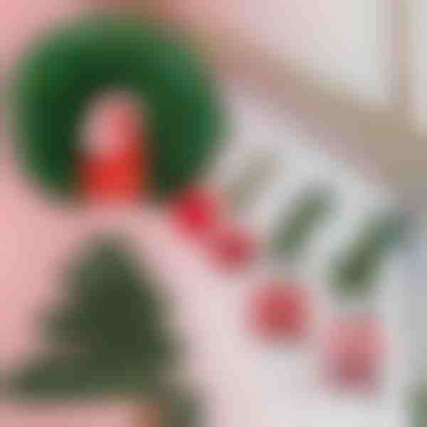 Ziemassvētku mākslīgā priežu virtene (5,5 m) | HOLIPINE