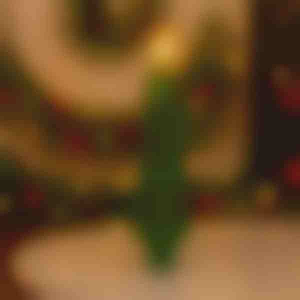 Bezliesmas mirgojoša svētku svece | CANDLETREE